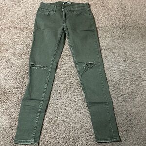 Levi’s 535 Super Skinny Jeans Women’s Sz 28x30 Green Distressed